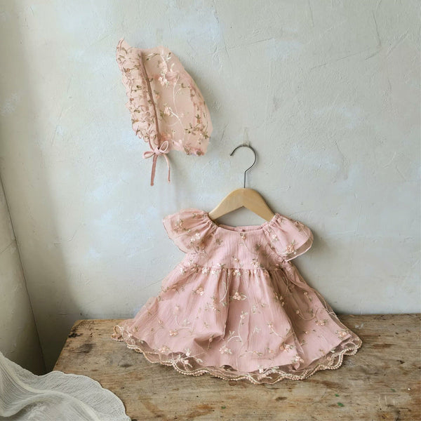 Summer Hot Selling Baby Kids Girls Fly Sleeves Flowers Embroidered Tulle Design Princess Dress with Hat