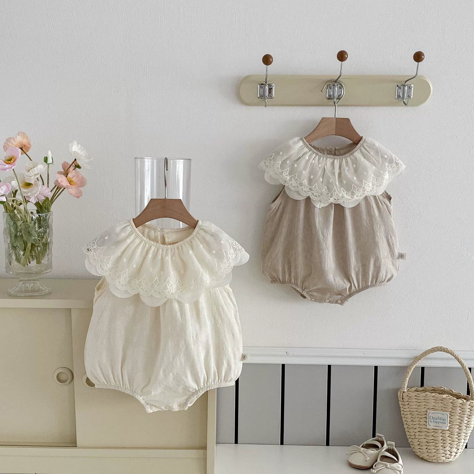 Summer Arrival Baby Girls Lace Embroidery Collar Sleeveless Onesies